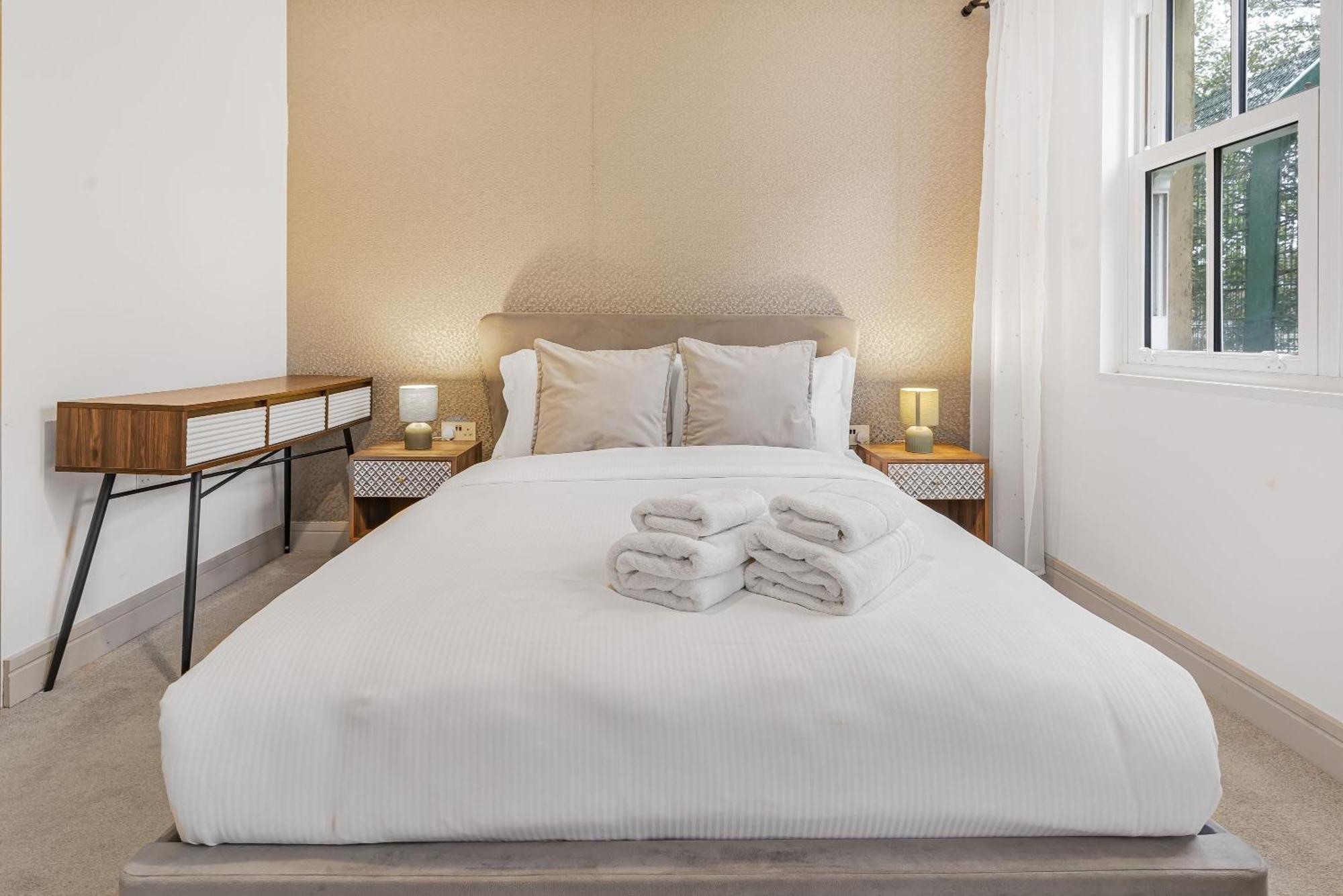 Stylish Modern Apartments By Livestay Short Lets & Serviced Accommodation London Nw6 Exterior photo