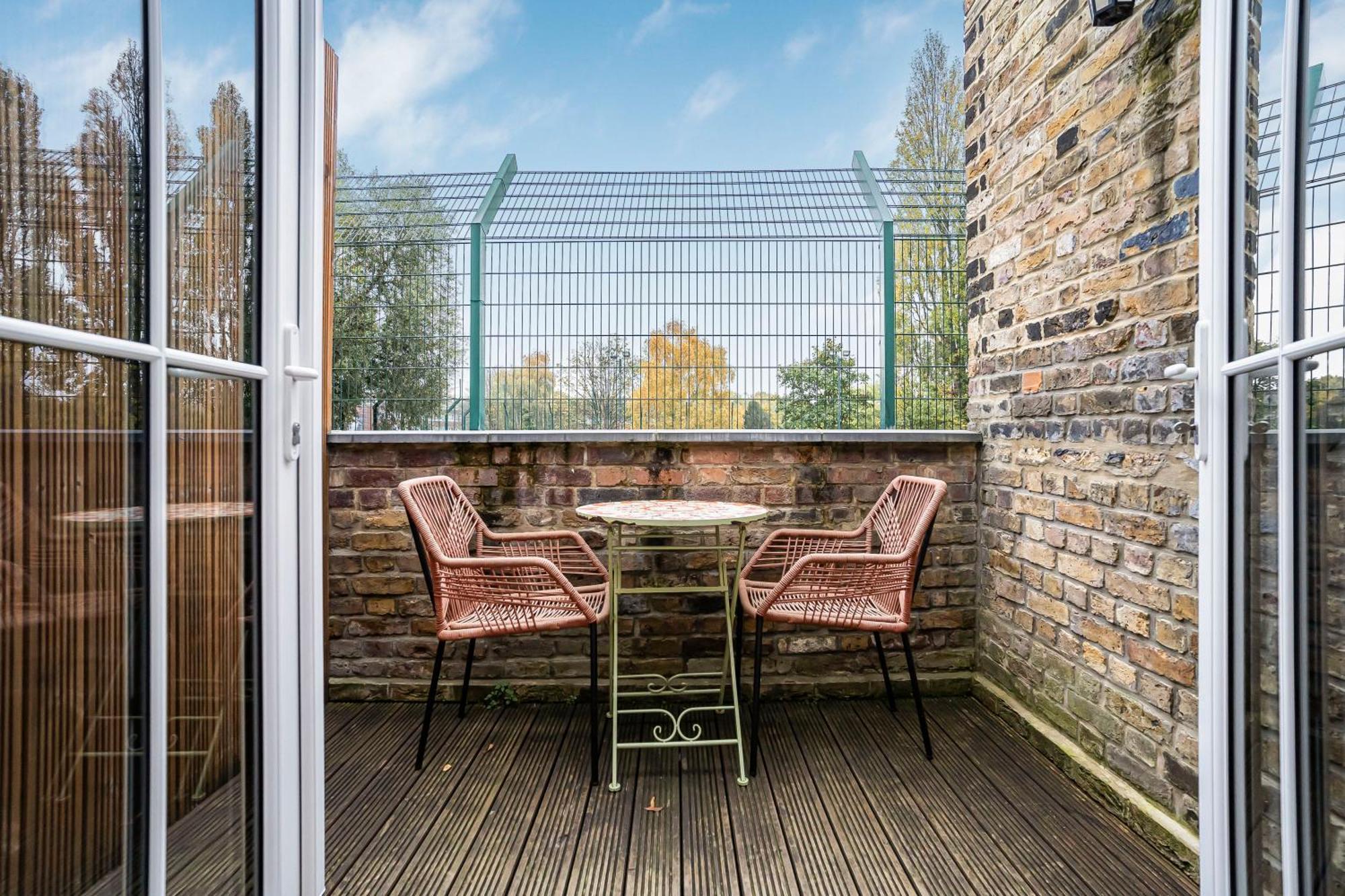 Stylish Modern Apartments By Livestay Short Lets & Serviced Accommodation London Nw6 Exterior photo