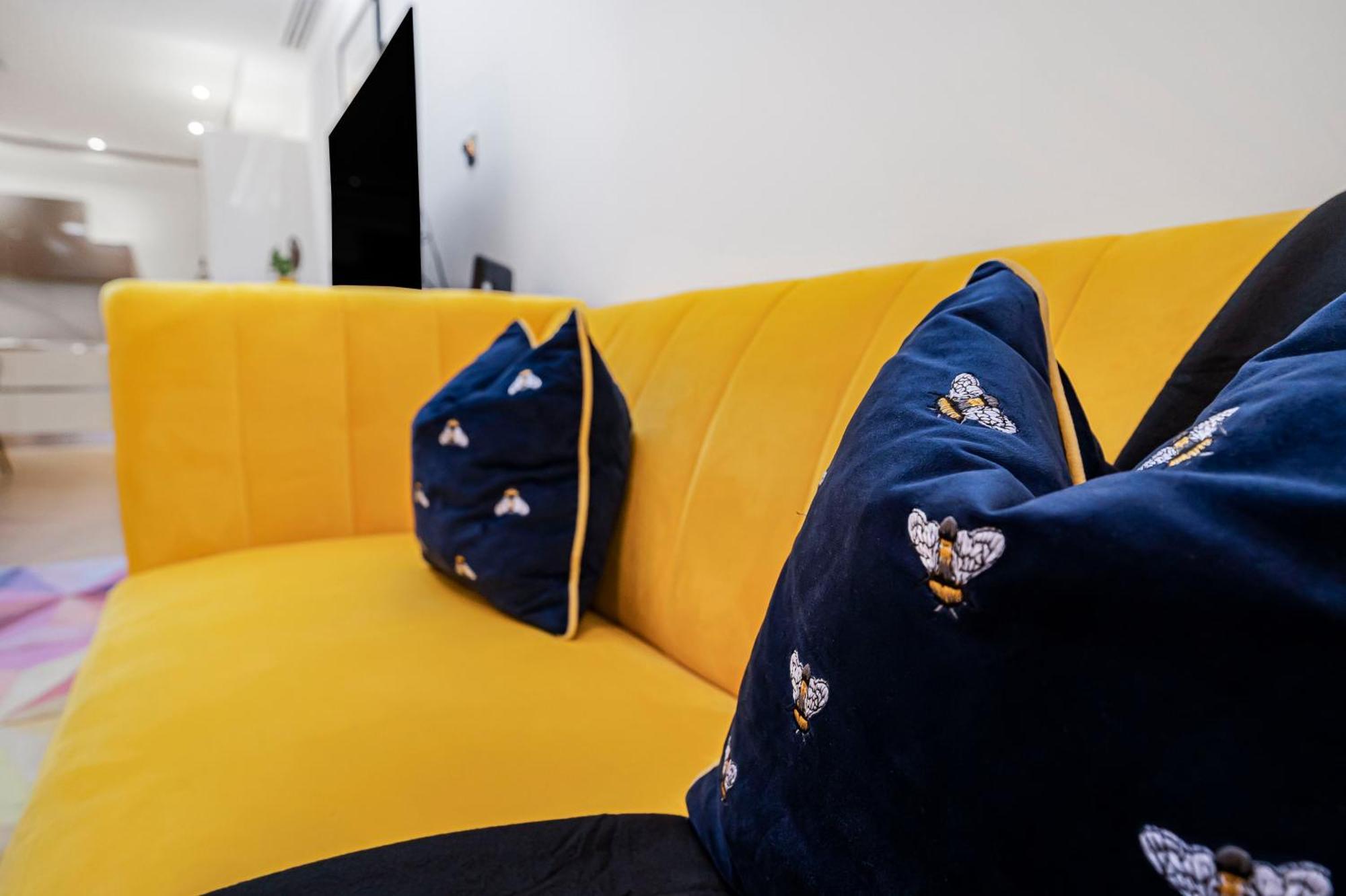 Stylish Modern Apartments By Livestay Short Lets & Serviced Accommodation London Nw6 Exterior photo
